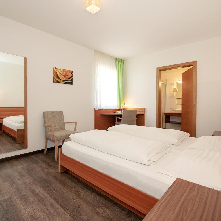 Gasthof Hotel Terzer - Camera Matrimoniale Comfort con Balcone - 4