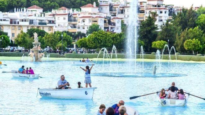 Luxury Carihuela Beach - Three-Bedroom Apartment - 19
