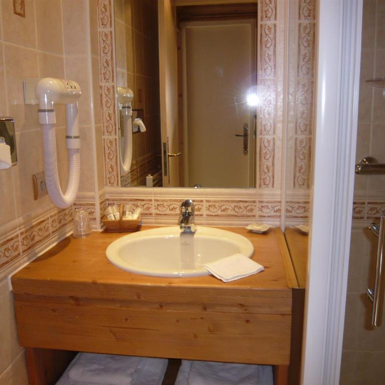 Le Caprice Des Neiges - Chambre Lits Jumeaux - 4