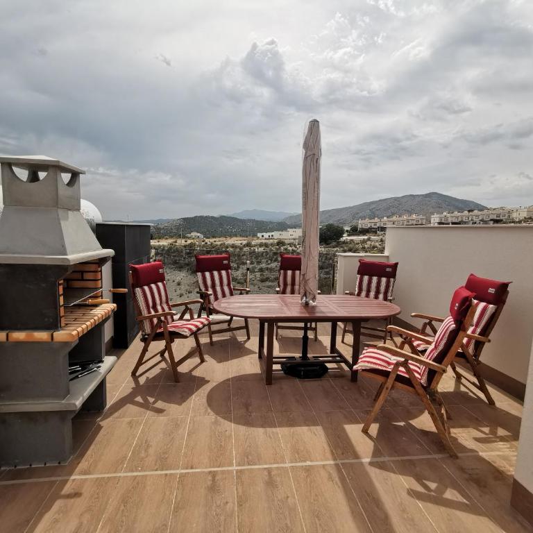 Penthouse Avocado with sea view and big top veranda - Apartamento de 3 dormitorios - 11