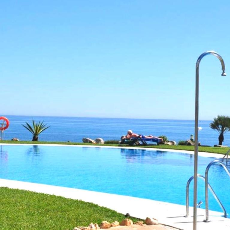 MI CAPRICHO 3-6 BEACHFRONT- Apartment with sea views in Costa del Sol - Two-Bedroom Apartment - 16