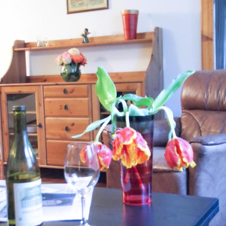 AmKapuziner Apartments - Apartment mit 2 Schlafzimmern und Terrasse - 8