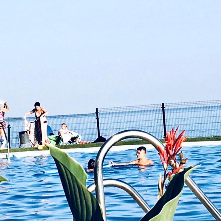 MI CAPRICHO 3-6 BEACHFRONT- Apartment with sea views in Costa del Sol - Two-Bedroom Apartment - 40