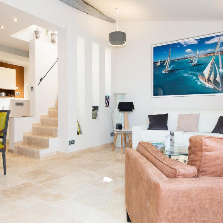 MAISON PICASSO - Jacuzzi, vue, terrasse for 6 - Villa 3 Chambres - 8
