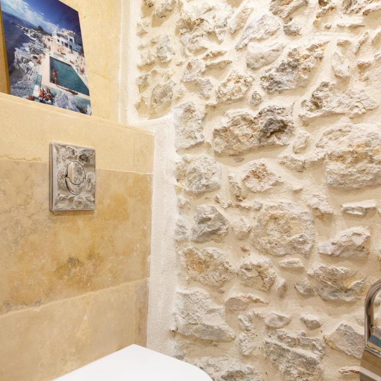 MAISON PICASSO - Jacuzzi, vue, terrasse for 6 - Villa 3 Chambres - 28