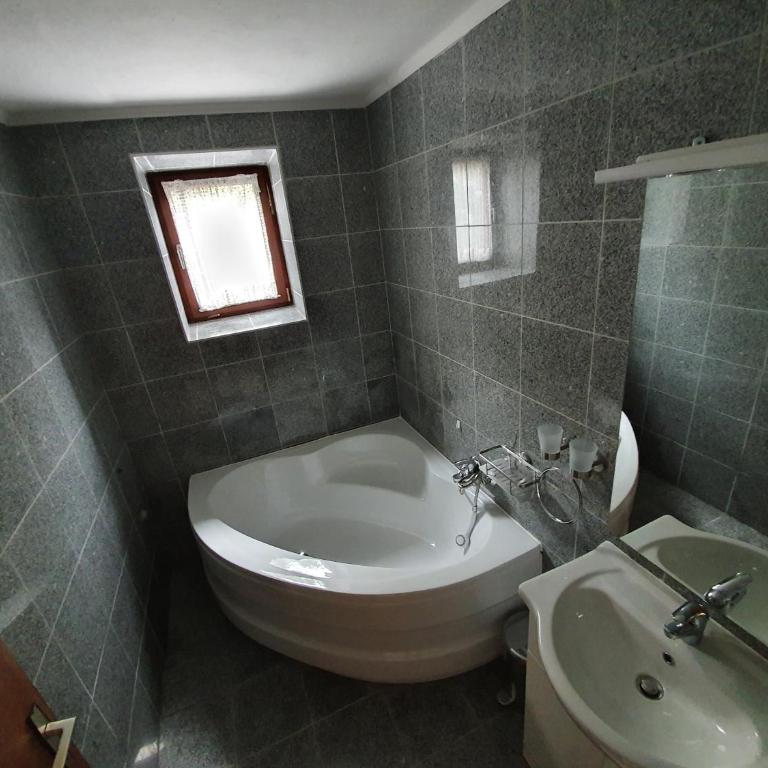 Appartements Amrusch - Apartment mit 2 Schlafzimmern - 2