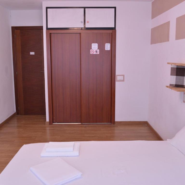 ArArAt Hostel - Habitación Doble Estándar con ducha - 7