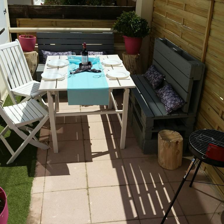 TERRASSE -100 m PLAGE -GRAND APPARTEMENT-8 PERS - Apartment mit 2 Schlafzimmern - 10