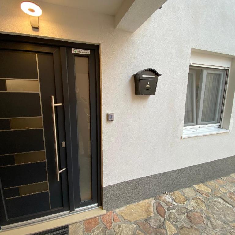 Apartments & Rooms Mostar Story - Standard Double Room - 2