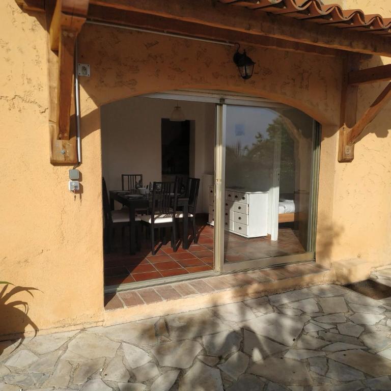 Rez-de-villa Mougins - Appartement 1 Chambre - 38