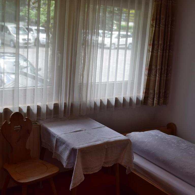 Bergsteiger-Zimmer Pension Obermair - Budget Einzelzimmer - 4