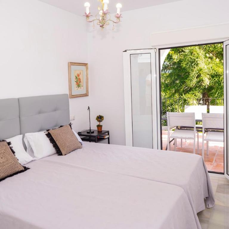 tarifa especial, sin aglomeraciones en piscina y playa, cerca de Puerto Banús - Apartamento de 2 dormitorios - 22