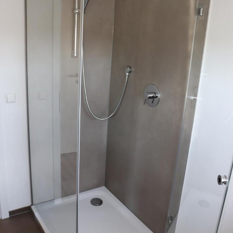 Wohnung #6 mit Balkon in ruhiger aber zentrale Lage - Stadtbus vor der Tür! - Apartamento de 1 dormitorio - 14