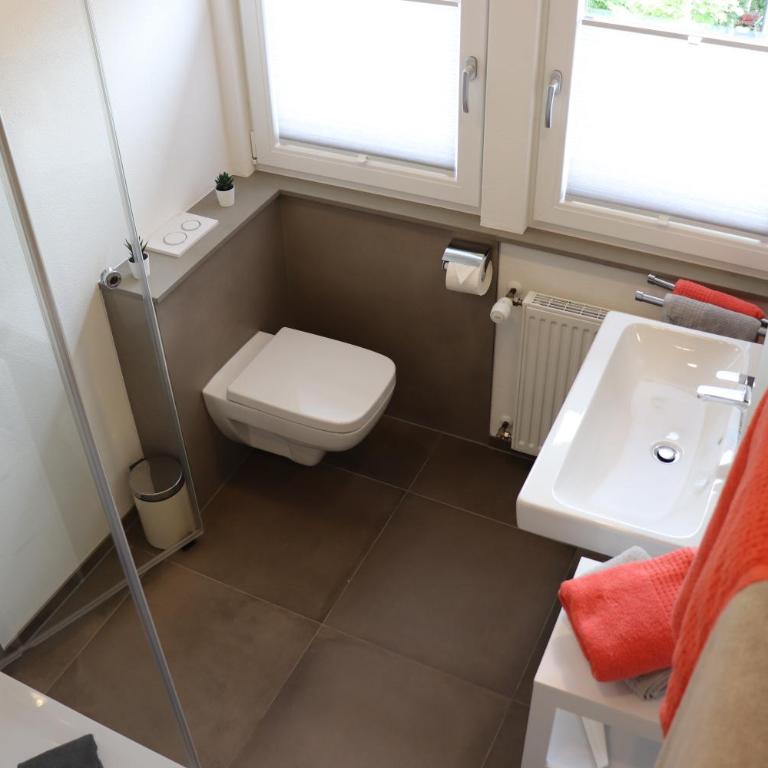 Wohnung #6 mit Balkon in ruhiger aber zentrale Lage - Stadtbus vor der Tür! - Apartamento de 1 dormitorio - 12