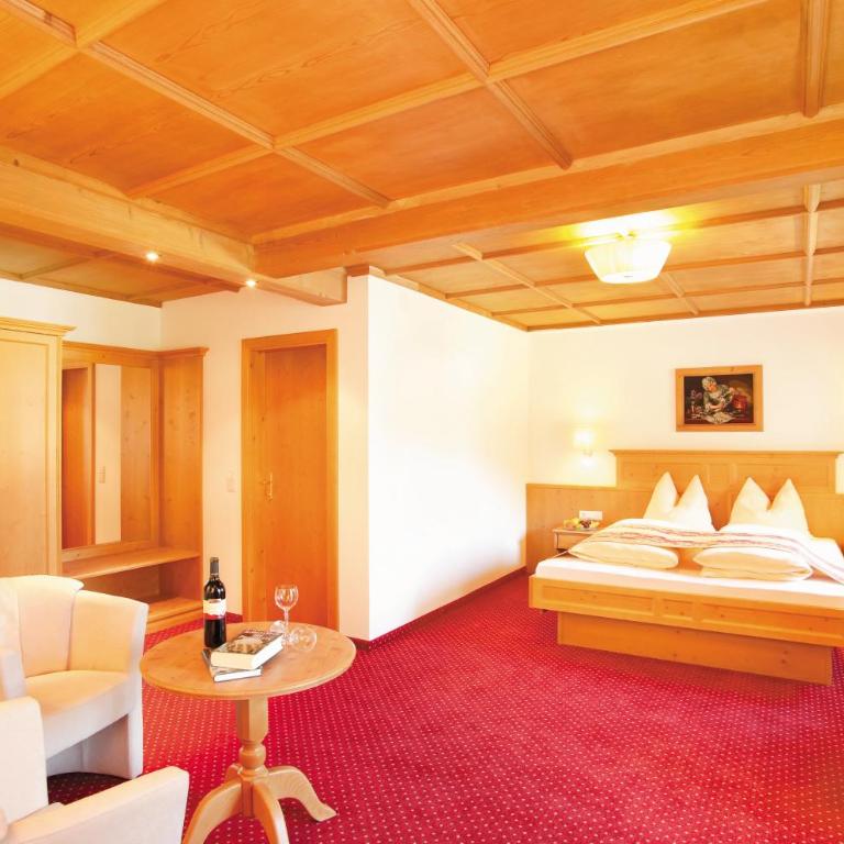Alpenherz Hotel Garni - Superior Doppelzimmer - 1