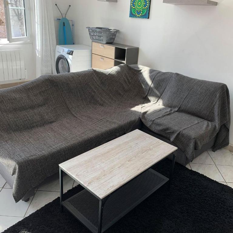 Ideally placed to visit Toulon + Bright flat - Idéalement placé pour visiter Toulon + Lumineux - Apartment mit 1 Schlafzimmer - 12