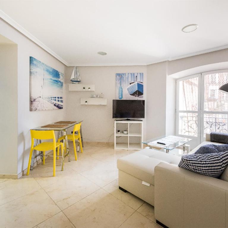 Boutique Apartments in the Heart of Madrid - Apartamento con balcón - 5