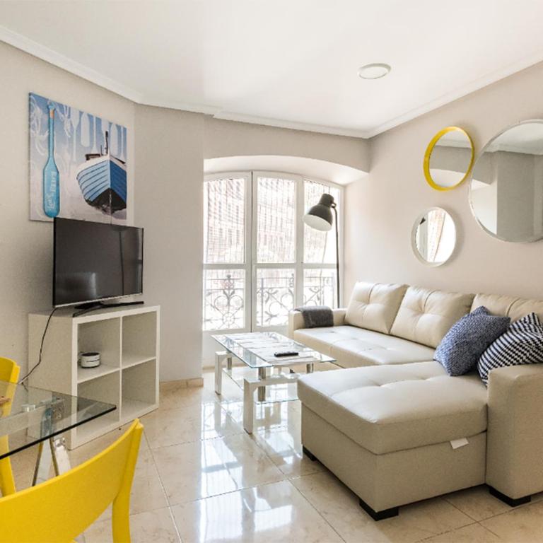 Boutique Apartments in the Heart of Madrid - Apartamento con balcón - 2