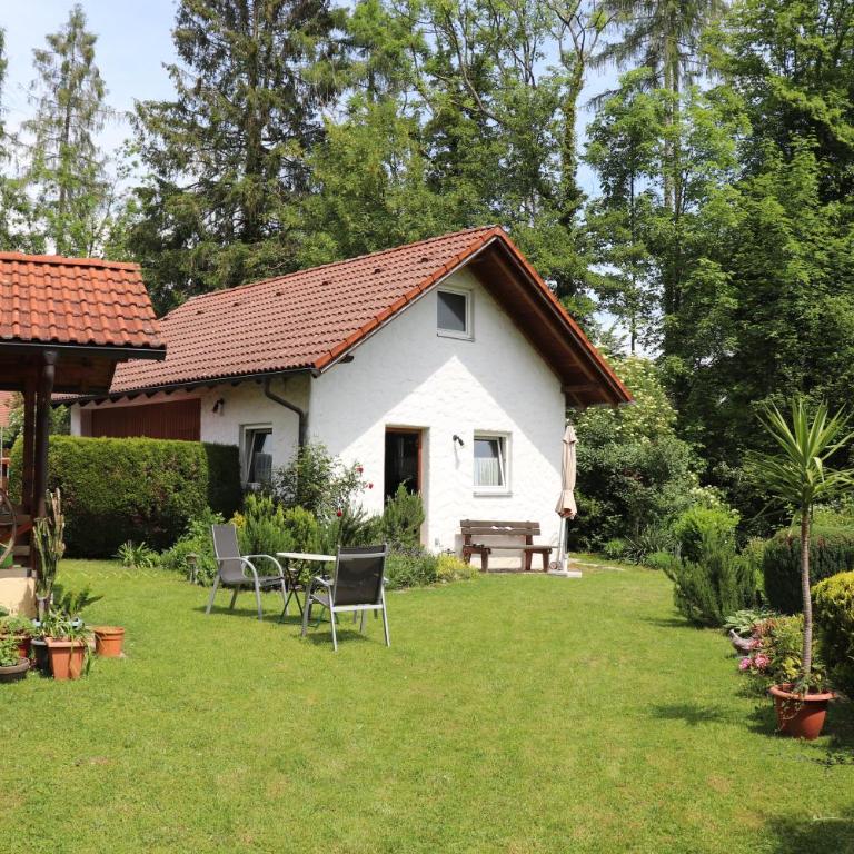 Wohnung #5 mit Balkon - zentrale dennoch ruhige Lage mit Terrasse - Stadtbus vor der Tür! - Apartamento de 2 dormitorios - 21