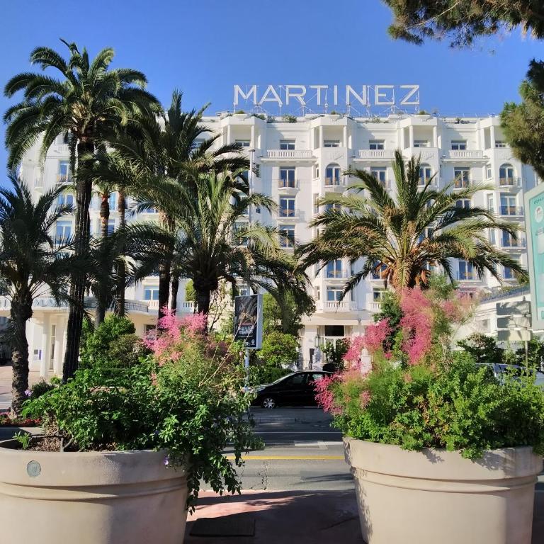Rez-de-villa Mougins - Appartement 1 Chambre - 76
