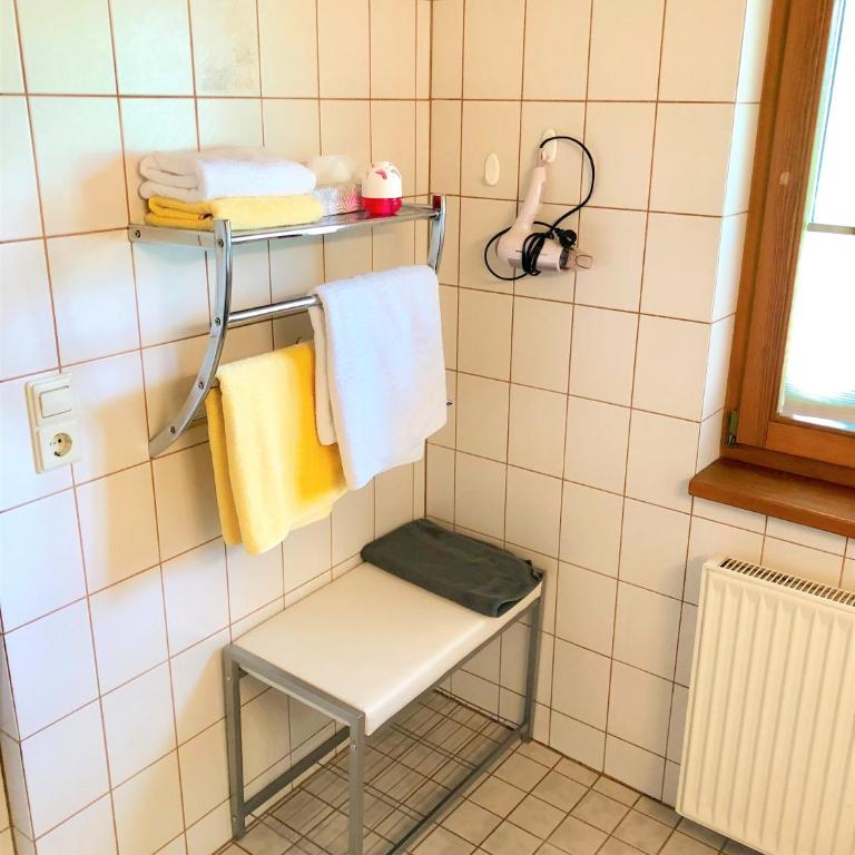 Wohnung #5 mit Balkon - zentrale dennoch ruhige Lage mit Terrasse - Stadtbus vor der Tür! - Apartamento de 2 dormitorios - 11