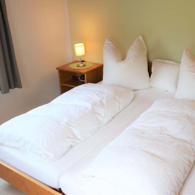 Wohnung #5 mit Balkon - zentrale dennoch ruhige Lage mit Terrasse - Stadtbus vor der Tür! - Apartamento de 2 dormitorios - 12