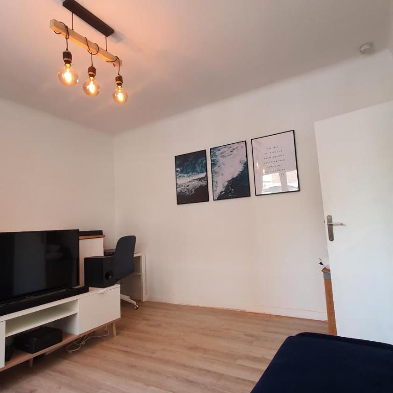 Joli T2- centre ville - Parking gratuit - WIFI - Apartment mit 1 Schlafzimmer - 20