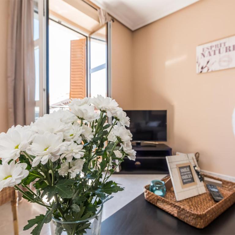 Boutique Apartments in the Heart of Madrid - Apartamento con balcón - 6