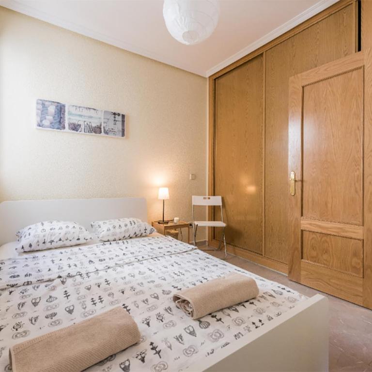 Boutique Apartments in the Heart of Madrid - Apartamento con balcón - 2