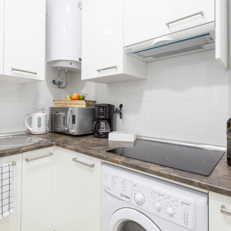 Boutique Apartments in the Heart of Madrid - Apartamento con balcón - 8