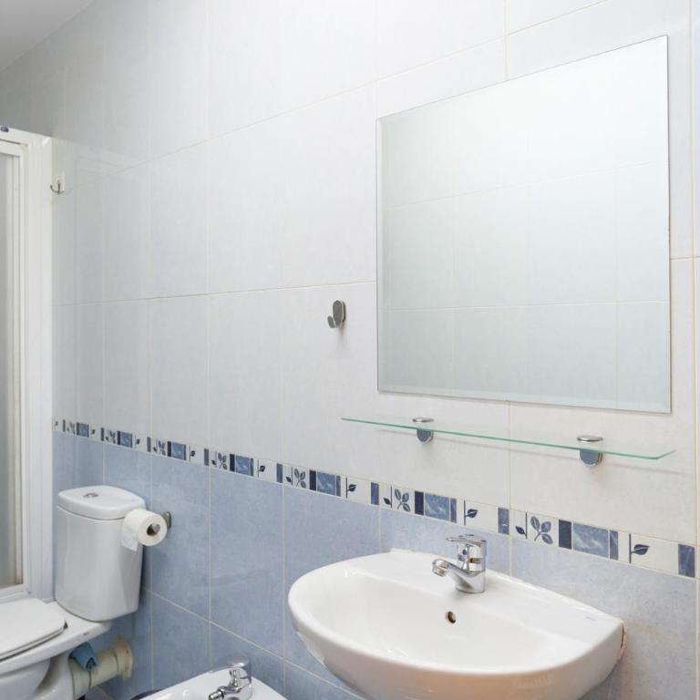Boutique Apartments in the Heart of Madrid - Apartamento Deluxe - 6