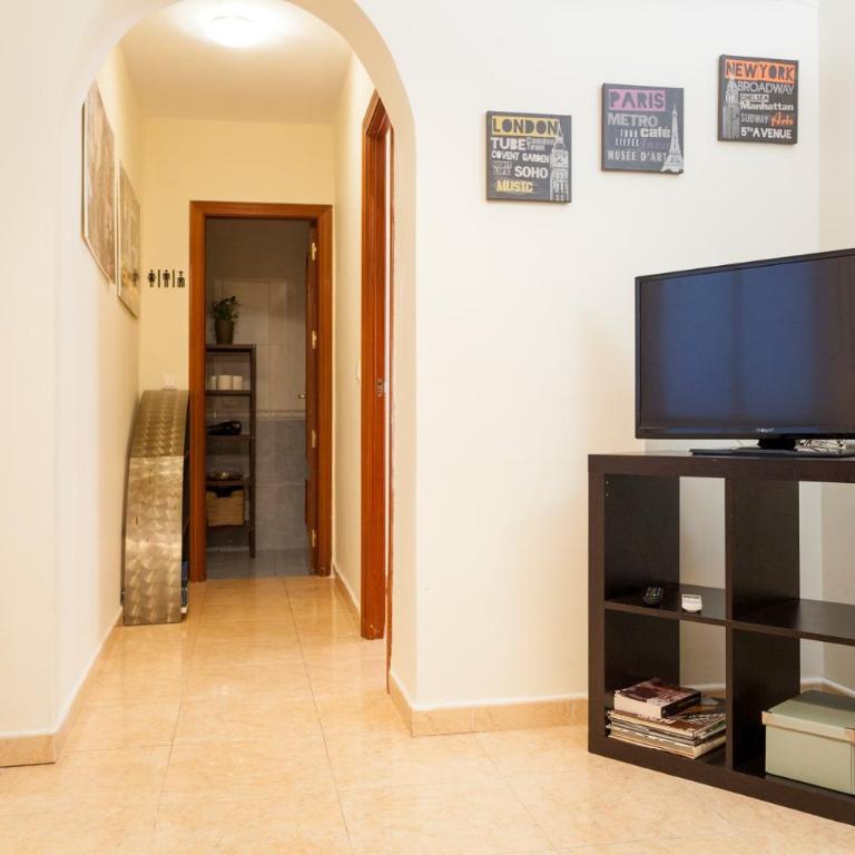 Boutique Apartments in the Heart of Madrid - Apartamento Deluxe - 2