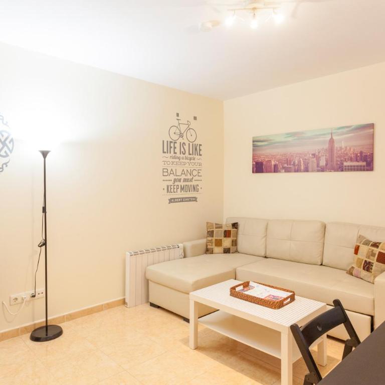 Boutique Apartments in the Heart of Madrid - Apartamento Deluxe - 9