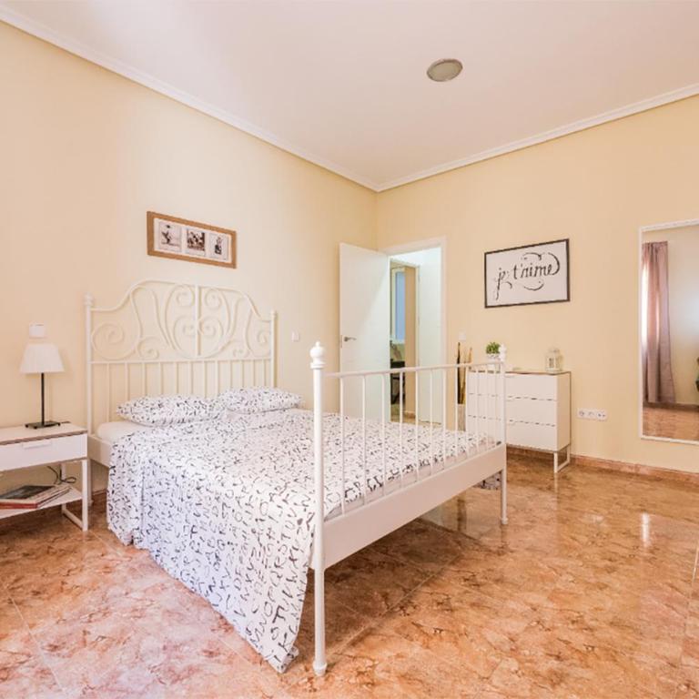 Boutique Apartments in the Heart of Madrid - Apartamento Deluxe - 4