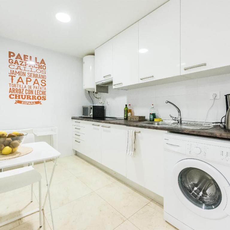 Boutique Apartments in the Heart of Madrid - Apartamento Deluxe - 6