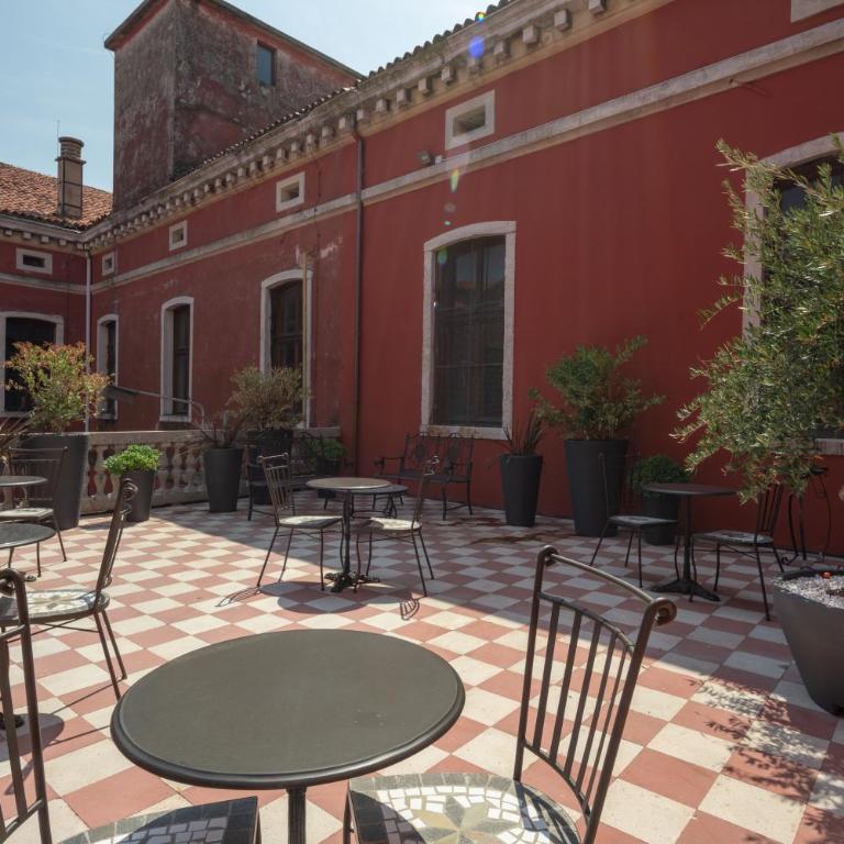 Hotel Palazzo Martinelli Dolfin - Standard Double Room with Canal View - 4