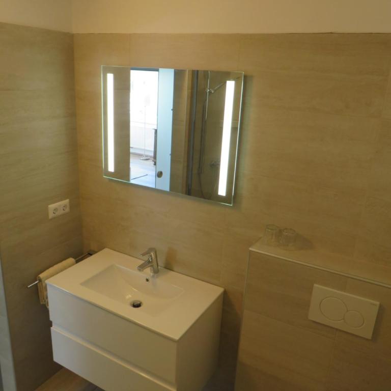 Sportpension Strobl - Apartment mit Terrasse - 4