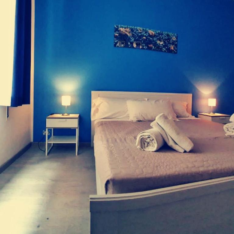 A un passo dal centro - Camera Matrimoniale con Bagno Privato Esterno - 3