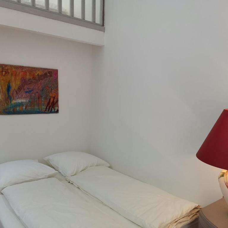 Cassis Hostel - Chambre Familiale avec Salle de Bains Commune - 2