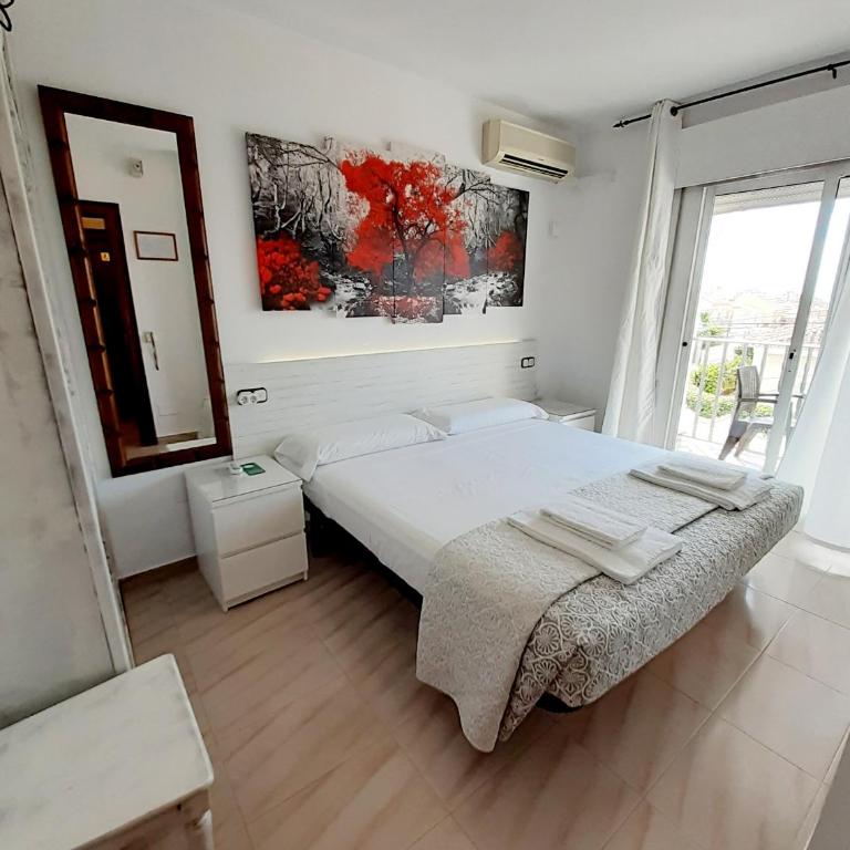 Hostal Kokkola - Habitación Doble con balcón - 1 o 2 camas - 1