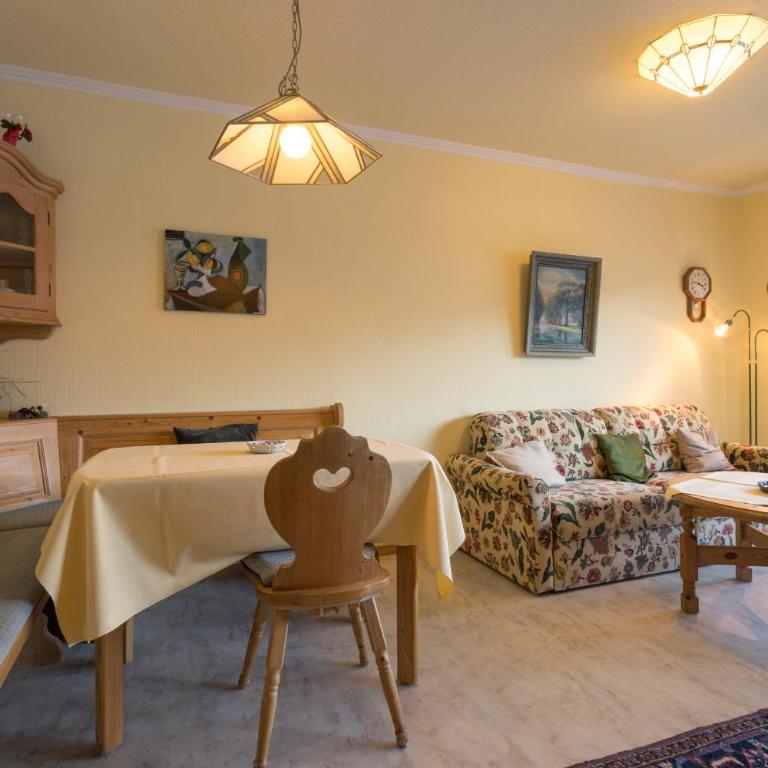 Ferienwohnung Steinbach - Apartment with Balcony - 1