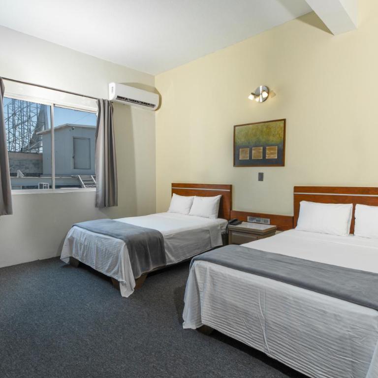 Hotel Plaza del Arco - Monterrey - Double Room with Two Double Beds - 1