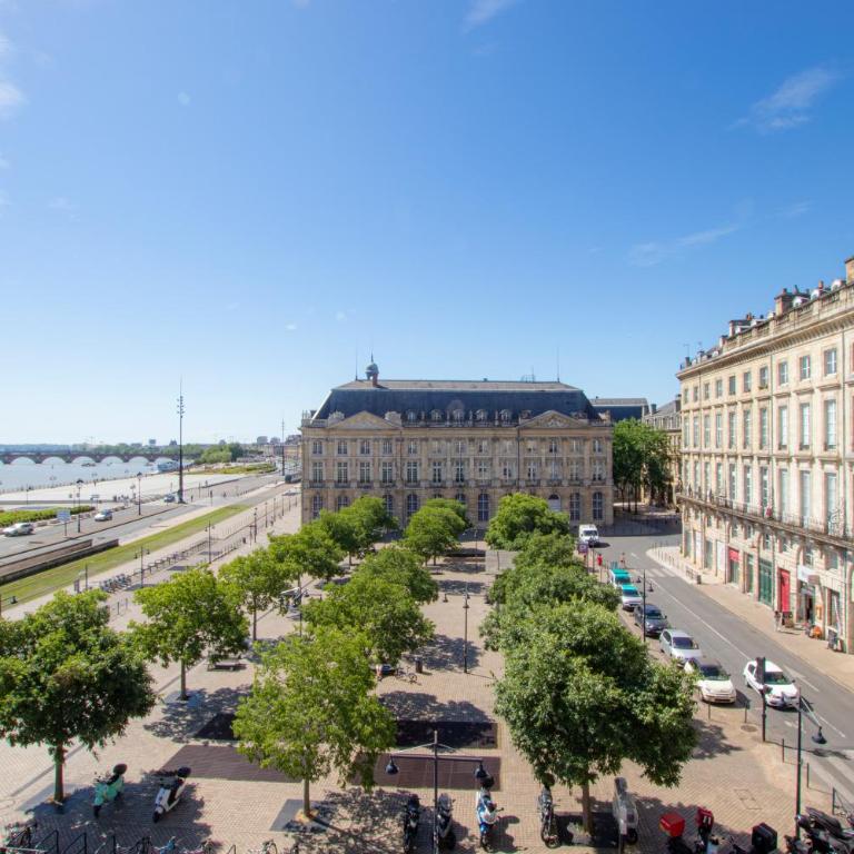 Appartement Luxe avec Climatisation Parking Vue Exeptionnelle - Appartement Deluxe - 2
