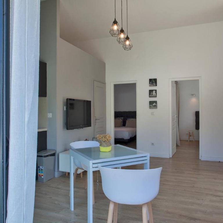 Casa Sol location de vacances indépendante à Calvi moins de 2km plage - Maison de Vacances - 46