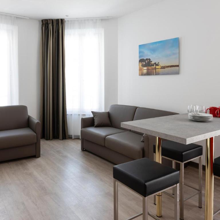 Appartements French Riviera Confidential Centre Ville Juan les Pins proche des plages - Appartamento con Balcone - 1