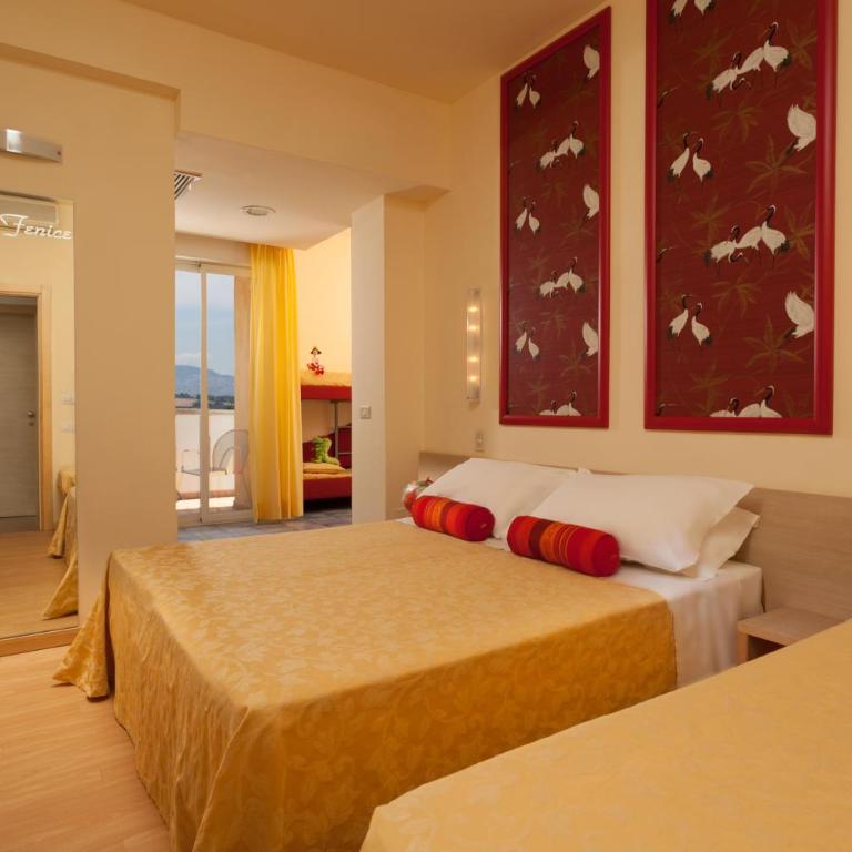 Hotel La Fenice - Camera Familiare con Balcone - 5