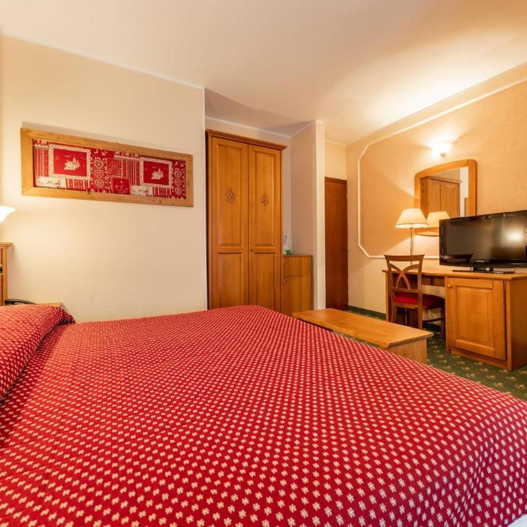 Hotel Elena - Camera Superior Matrimoniale/Doppia con Letti Singoli - 8