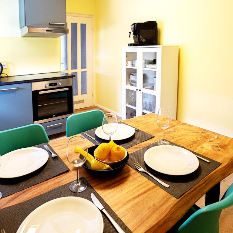 Central Apartments with private parking lot - Apartment 91 with 2 bedrooms - 3