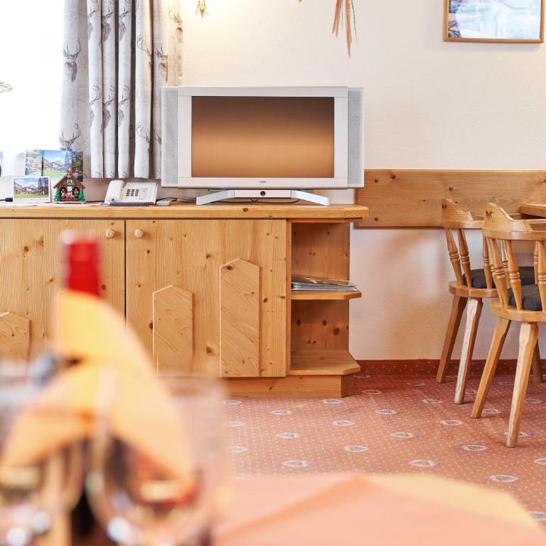 Ferienhaus Kirchplatzl - Apartment mit 1 Schlafzimmer, Balkon und Bergblick - 10