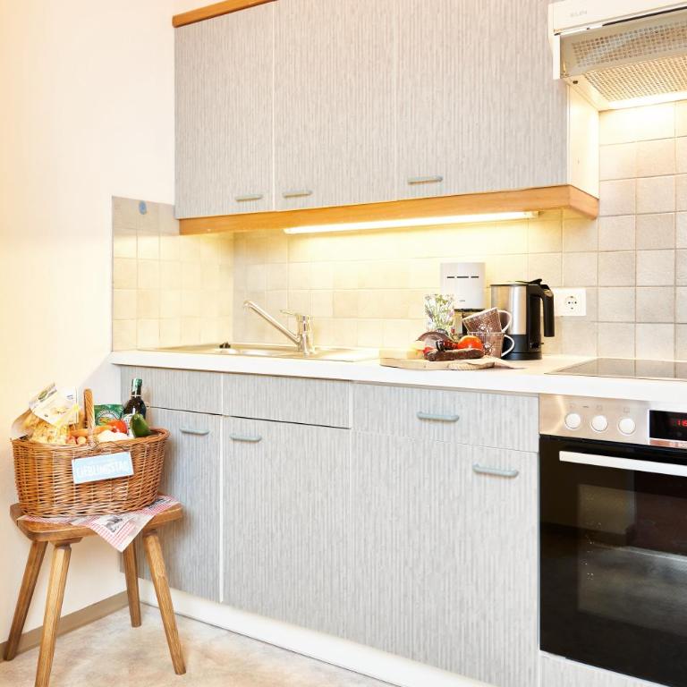 Ferienhaus Kirchplatzl - Apartment mit 1 Schlafzimmer, Balkon und Bergblick - 12